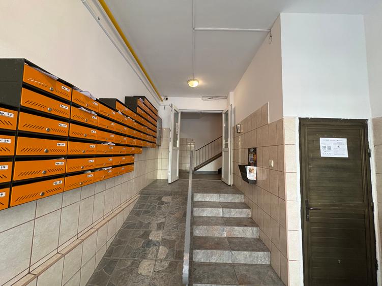 Garsonieră decomandată cu balcon- Drumul Taberei,lângă metrou Tudor Vladimirescu