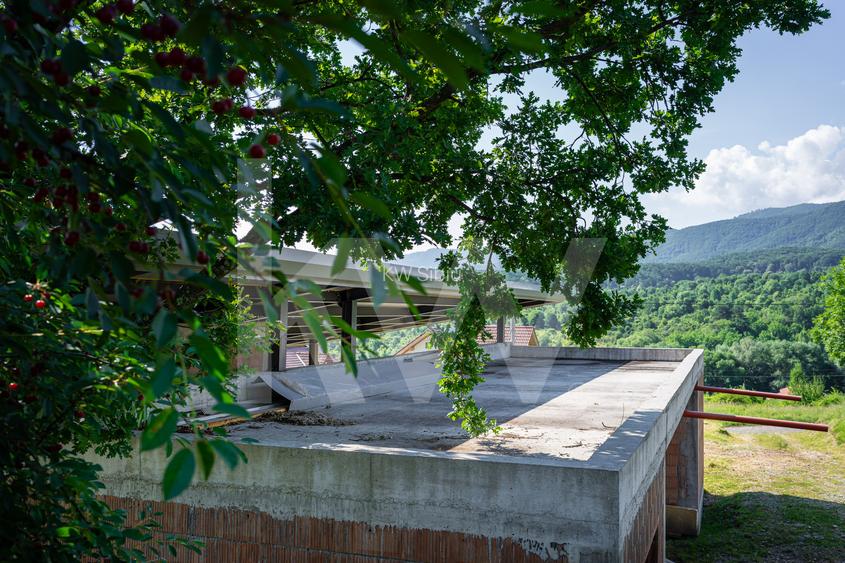 Casă cu arhitectură modernă si teren  in Cisnădioara - 10