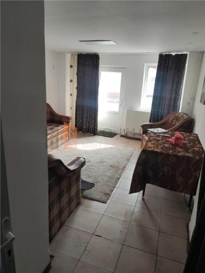 Casa tip parter + mansarda in zona Centru