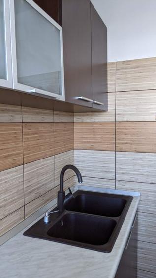 Apartament 2 camere mobilat si utilat complet, acces metrou, disponibil imediat.