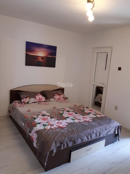 Vilă Faleză Nord ,spre mare, cu 2 apartamente și 2 garsoniere, afacere la cheie! - 9