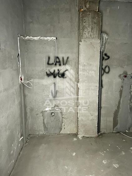 Apartament in bloc nou cu 4 camere, tip Samanta ,zona Alfa