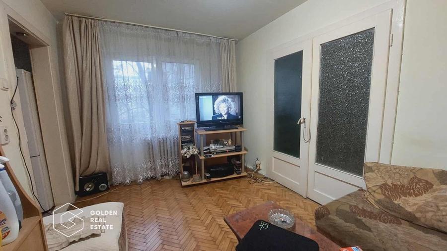 Apartament 3 camere, etaj 1, 42 mp, zona Piața Doina