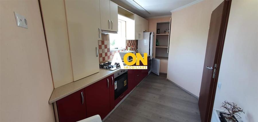 1/2 Duplex, format din 3 apartamente, 294 mp utili, ultracentral