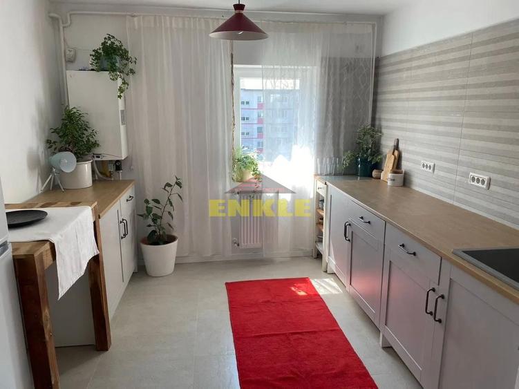 Apartament 4 camere, renovat complet, lângă Parcul Mihai Eminescu