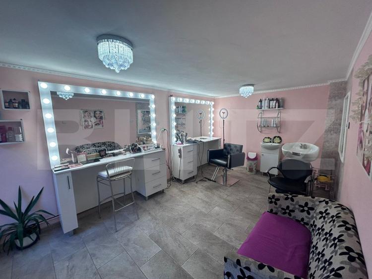 Spatiu comercial, 150 mp, salon de infrumusetare complet echipat