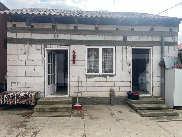 Casa de vanzare, 397 mp teren, zona Romanesti - 11