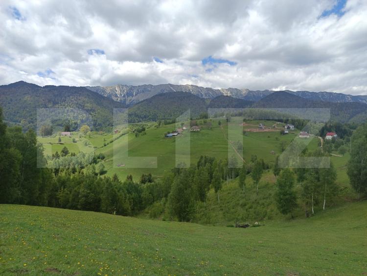 Teren cu fundație de cabană, intabulat, 1.093 mp – Satul Peștera, comuna Moieciu