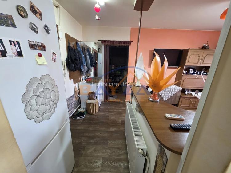 Apartament 2 camere, Oituz, 44 mp, 2 balcoane, etaj 4/4, comision 0 - 4