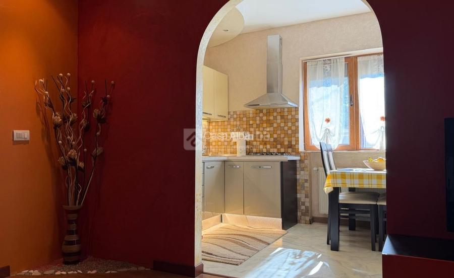 Central - la 200m de Elena Doamna, casa pe parter, disponibila imediat - 10