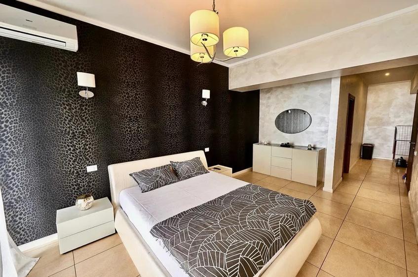De vânzare: Apartament 3 cam. cu vedere la lac si loc parcare– Mamaia