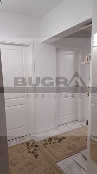 Apartament de 3 camere, decomandat, 65 mp, paracare, zona Piata Flora