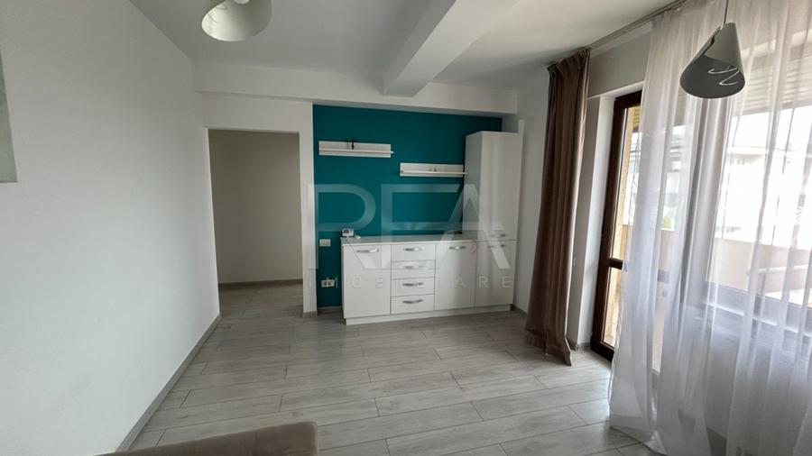 2 camere Ozana, decomandat, centrala, parcare, et. 4, metrou, boxa