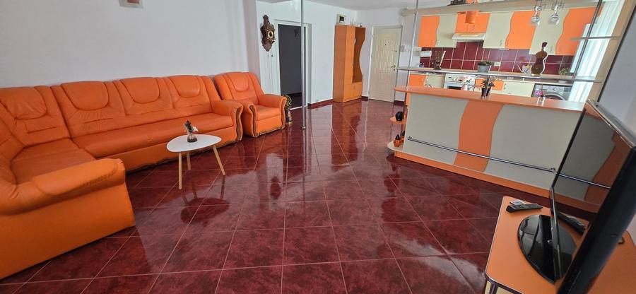 Vanzare apartament 4 camere , micro 3 Targoviste