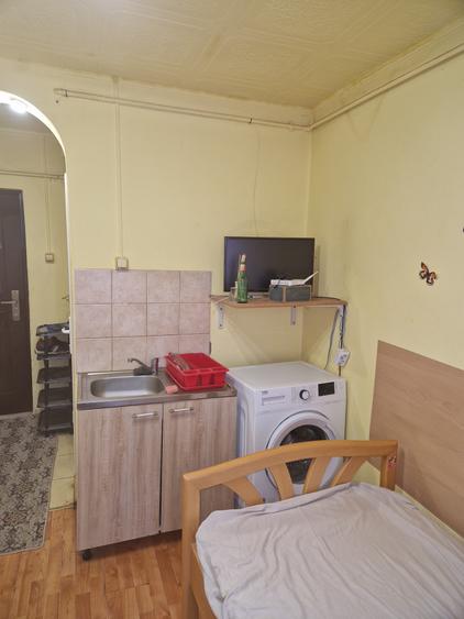 Garsoniera str. Semaforului