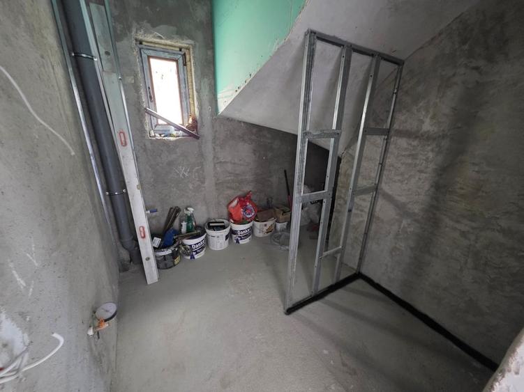 CASA INDIVIDUALA - 180 MP UTILI, TEREN 324, TOATE UTILITATILE, COMIS 0
