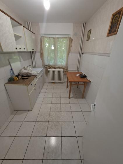 Apartament cu 2 camere, zona Tatarasi