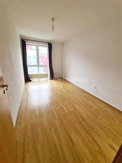 Apartament 3 camere, parcare proprie,  Avantgarden 1 - 5