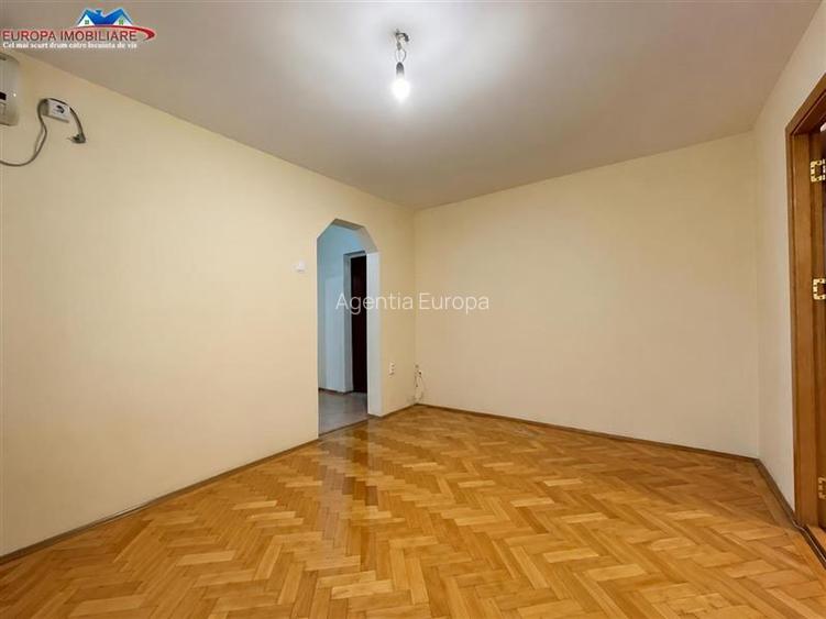 Apartament 4 camere de vanzare zona Alunisului -Tulcea - 3