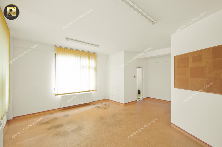Vanzare spatiu profesional versatil in Galati, Sid-Vest, parter, sup.43 mp
