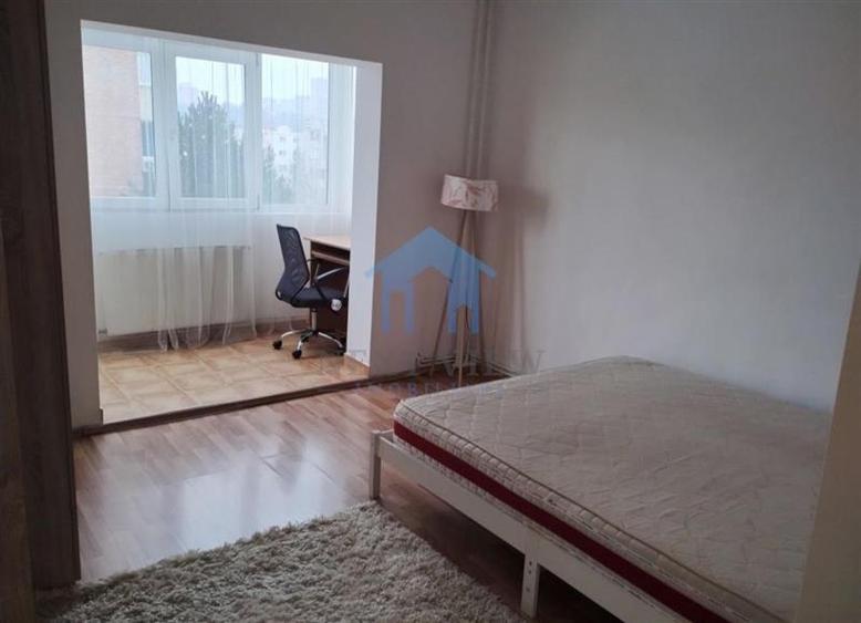 Apartament 4 camere, Plopilor