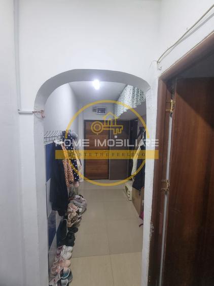 Apartament cu 2 camere - decomandat/ parter/ 42mp/ zona Alexandru Cel Bun