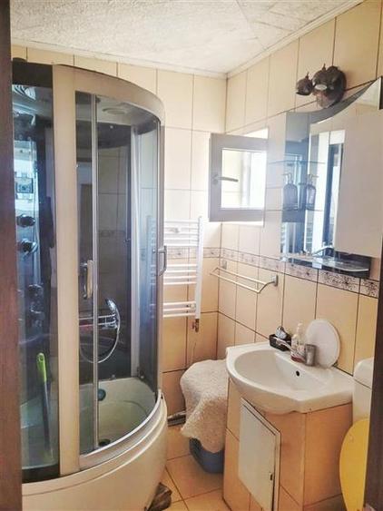 Apartament 3 camere semidecomandat, zona Neagoe Voda