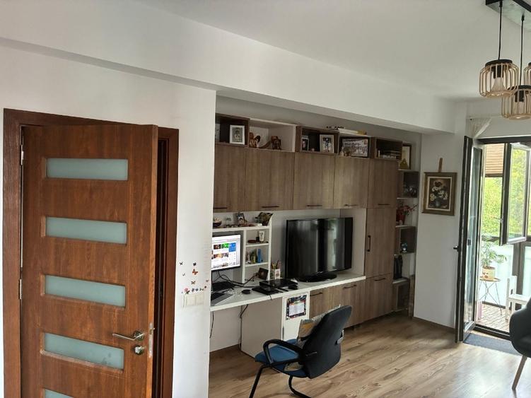 Proprietar: 3 Camere + Dressing + Birou + Parcare Subterană generoasă