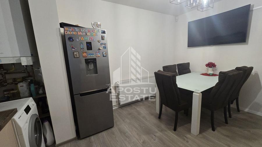 Duplex de vanzare, 4 camere si 3 bai, zona Kaufland, Dumbravita