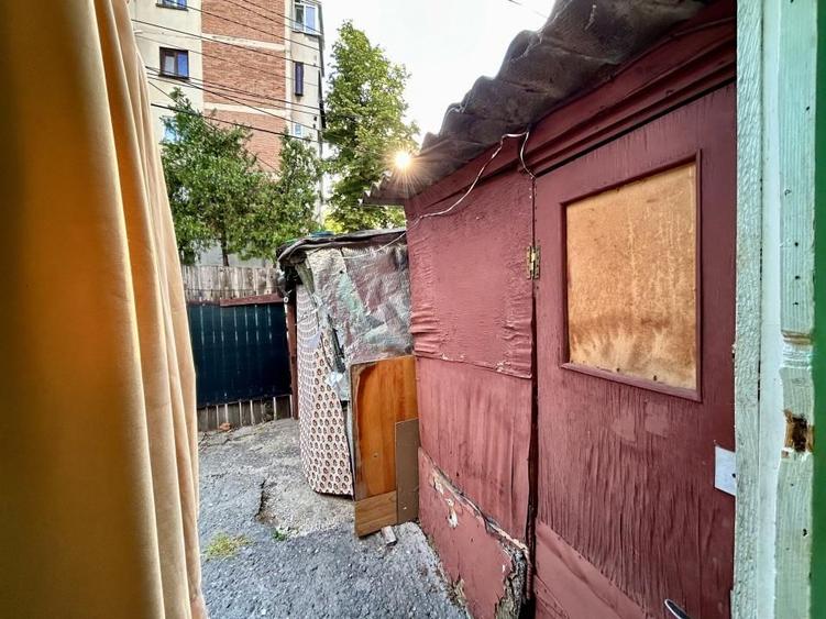 Casa 2 camere, WC exterior, separatie de gaze, Democratiei, Ploiesti