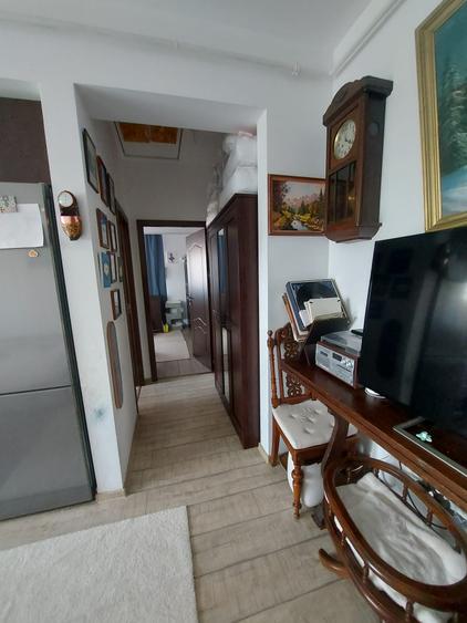 2 camere D- etaj 3 - Strada Soarelui Rediu - 92000 euro