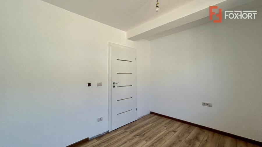 Duplex cu 5 camere de vanzare in Sanandrei - ID V3806