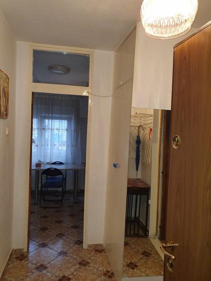 Nerva Traian - bloc Loto, garsoniera, mobilata utilata modern, bloc mixt