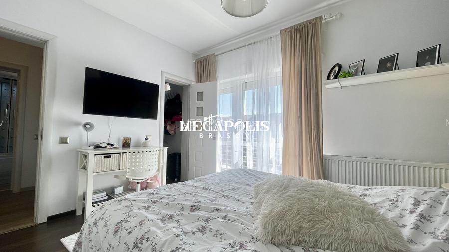 Casă înșiruita 4 camere | Panouri solare + Baterie de stocare - 24