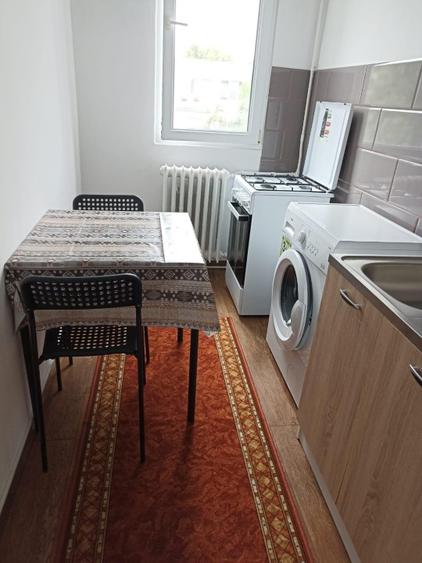 Garsonieră, 33mp, str. Rezonantei, lângă Sp.Marie Curie
