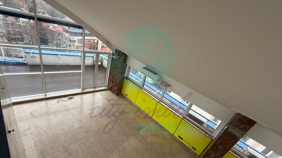 Penthouse Unic cu Terase de 100 mp