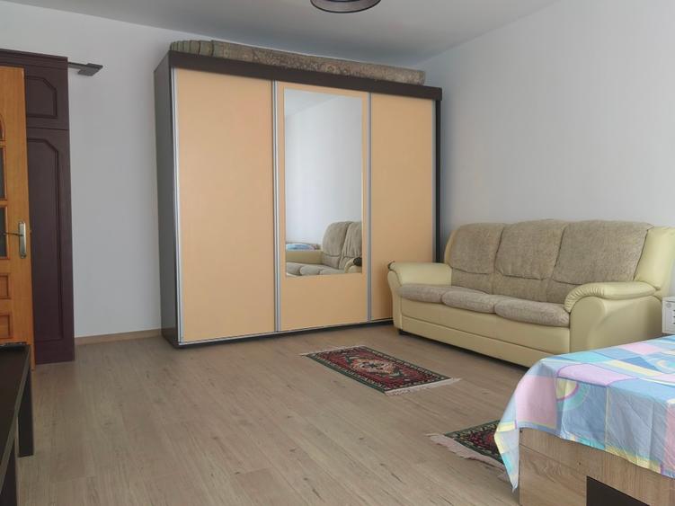 PROPRIETAR - Apt 1 cameră, decomandat, 45 mp