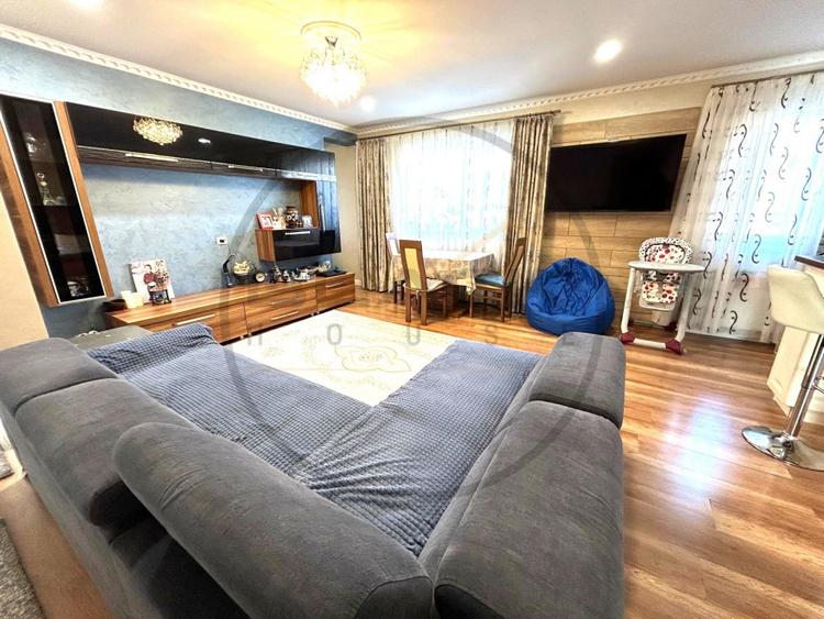 Apartament 4 camere in Vila, 2 parcari, 103 mp utili