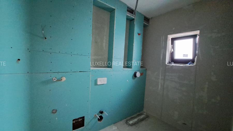 VILA SUPERBA CU 5 CAMERE AMPLASATA IDEAL - 42