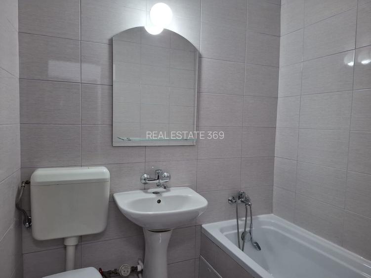 URGENT!, renovat complet, vedere spate, mobilat/utilat modern, liber - 14