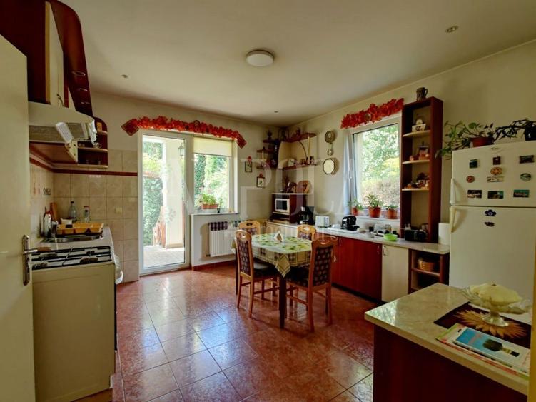 Casa 10 camere de vanzare in Grigorescu, Cluj Napoca