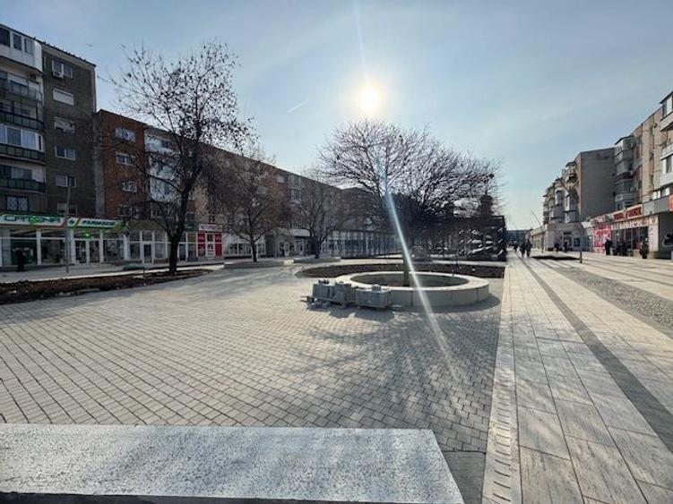 Spatiu comercial de inchiriat, Micalaca Arad, Vad Intens pietonal