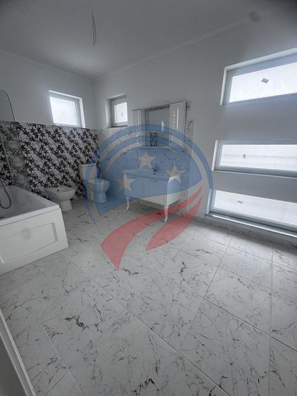 Casa noua, zona Bariera Valcii