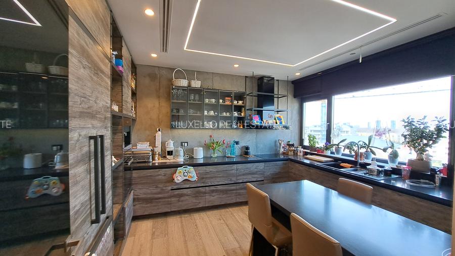 APARTAMENT 4 CAMERE CU SCARA INTERIOARA TIP LOFT -ULTRA LUX - 9