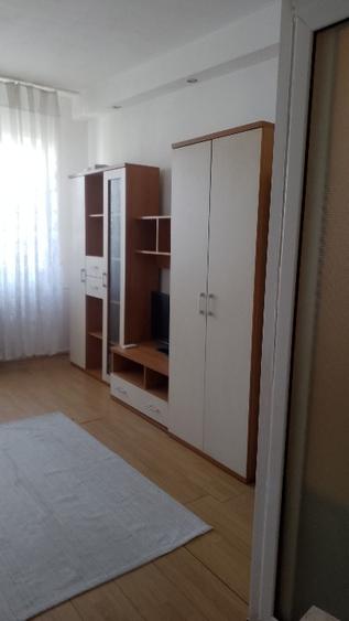 Persoana fizică,fara agentii