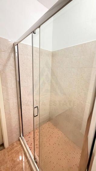 Spatiu comercial la curte 50 mp utili parter openspace zona Strand
