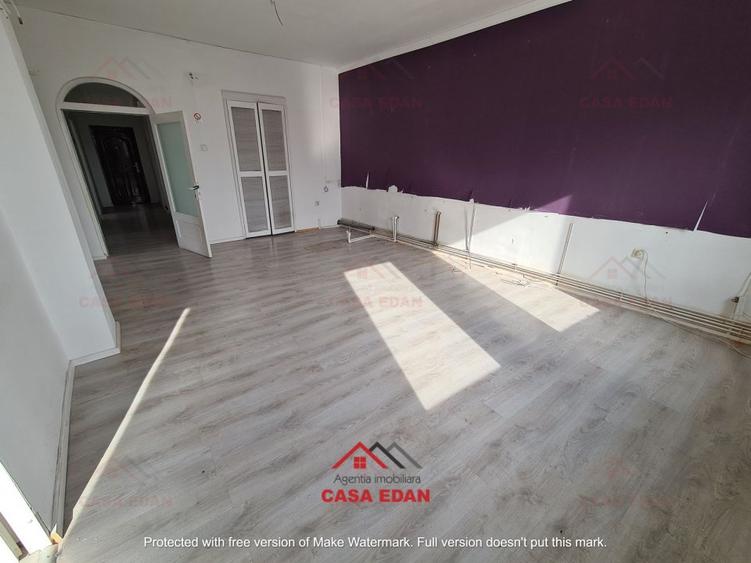 Spatiu comercial in Campina-- 95.000 E