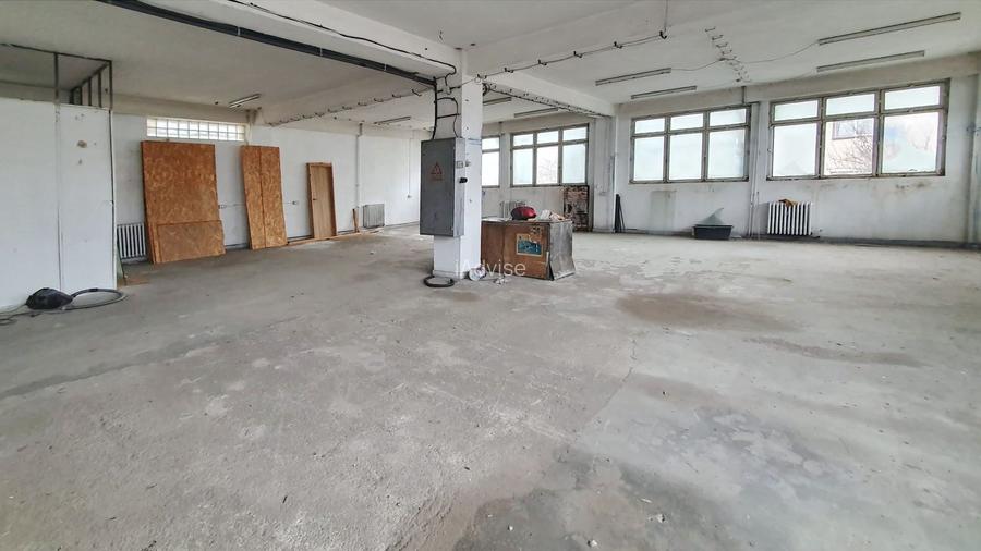 Spatiu productie sau birouri - 320 mp - 6