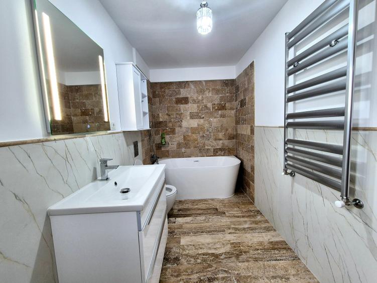 Casă 4 camere, 135 mp, curte 300 mp, mobilată premium
