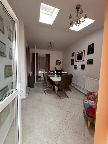 Ideal gradinita, afterschool, birouri- casa 9 camere Sebastian